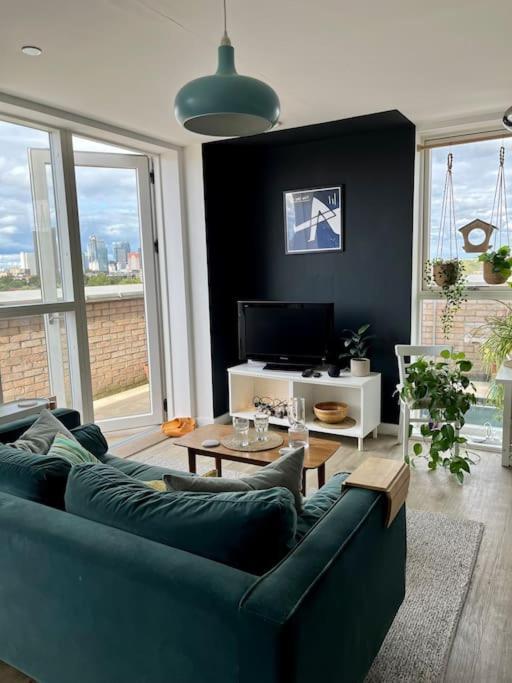 Апартаменты Elegant Chic Living: 1 Bed In Vibrant London Area Экстерьер фото